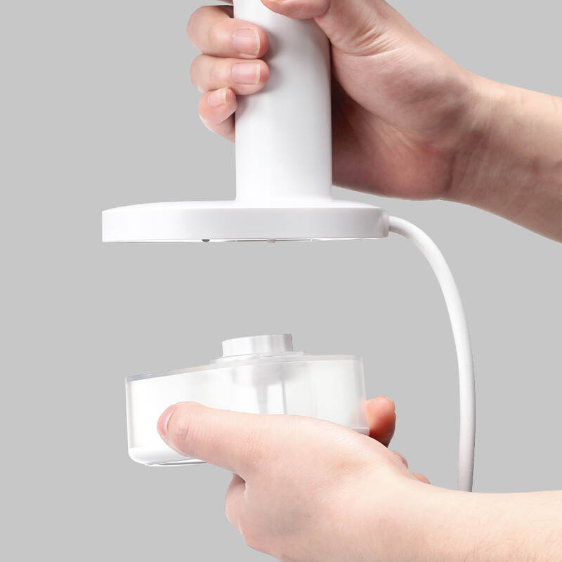 [Áp voucher 8%] Bàn Là Hơi Nước Cầm Tay LocknLock Handy Steamer, 220 - 240 V, 50/60 Hz, 1600W, 250ml - Màu Trắng - ENI223WHT, , large image number null
